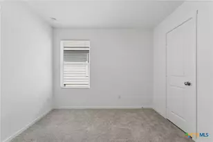 5717 Mangas Cir, Seguin, TX 78155 - Photo 24