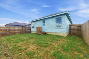 5717 Mangas Cir, Seguin, TX 78155 - Photo 34