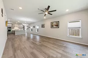 129 Lacey Oak Loop, San Marcos, TX 78666 - Photo 14