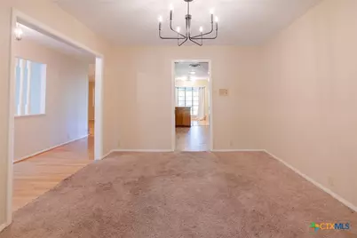 111 Dover Dell Lane, Victoria, TX 77904 - Photo 6
