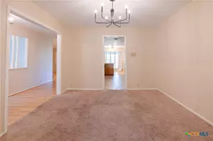 111 Dover Dell Ln, Victoria, TX 77904 - Photo 6