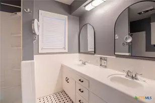 111 Dover Dell Ln, Victoria, TX 77904 - Photo 26