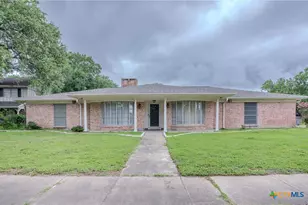 111 Dover Dell Ln, Victoria, TX 77904 - Photo 2
