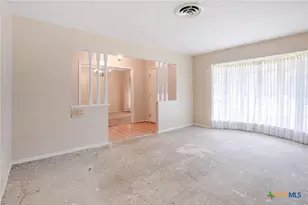 111 Dover Dell Ln, Victoria, TX 77904 - Photo 8