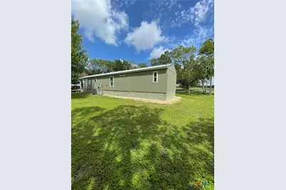 908 N Colorado Street, Edna, TX 77957 - Photo 34