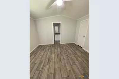 908 N Colorado Street, Edna, TX 77957 - Photo 20
