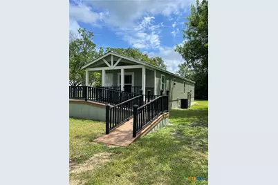 908 N Colorado Street, Edna, TX 77957 - Photo 2