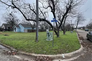 917 S 2nd St, Temple, TX 76504 - Photo 1