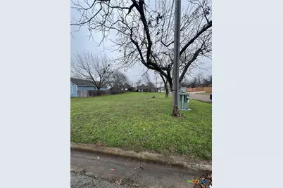 917 S 2nd Street, Temple, TX 76504 - Photo 2