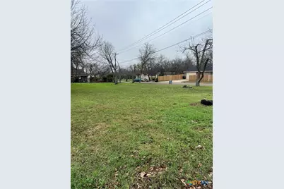 917 S 2nd Street, Temple, TX 76504 - Photo 4