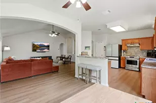 523 Walnut Heights Blvd, New Braunfels, TX 78130 - Photo 10