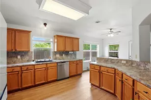 523 Walnut Heights Blvd, New Braunfels, TX 78130 - Photo 10