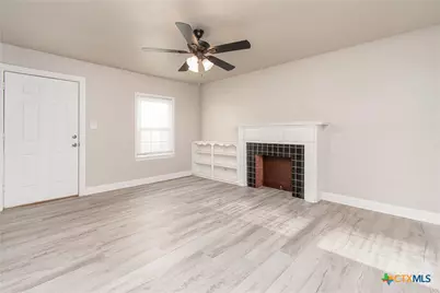 803 N 8th Street, Temple, TX 76501 - Photo 4