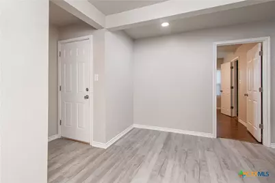 803 N 8th Street, Temple, TX 76501 - Photo 16