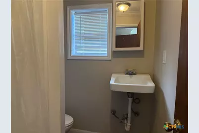 801 E Park Avenue, Victoria, TX 77901 - Photo 6