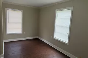 801 E Park Ave, Victoria, TX 77901 - Photo 4