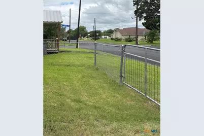 801 E Park Avenue, Victoria, TX 77901 - Photo 8