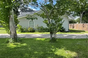 1006 South St, El Campo, TX 77962 - Photo 4
