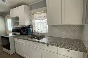 1006 South St, El Campo, TX 77962 - Photo 6