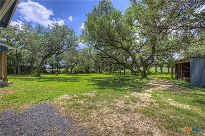 3211 Hunter Road, New Braunfels, TX 78132 - Photo 16
