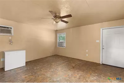 757 Jackson Road, Kingsbury, TX 78638 - Photo 30