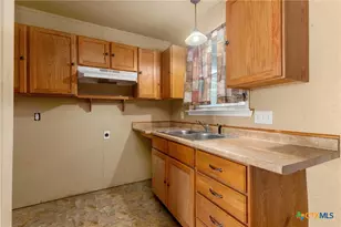757 Jackson Rd, Kingsbury, TX 78638 - Photo 32