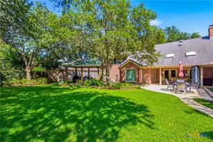 702 Masters Dr, Victoria, TX 77904 - Photo 36