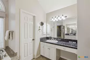 702 Masters Dr, Victoria, TX 77904 - Photo 22