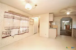 486 Co Rd 95D, Moulton, TX 77975 - Photo 8