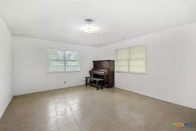 2214 S 43rd Street, Temple, TX 76504 - Photo 16