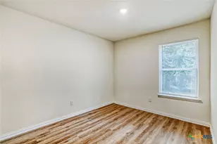 904 E Garfield Ave, Temple, TX 76501 - Photo 8