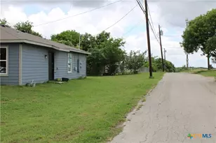 904 E Garfield Ave, Temple, TX 76501 - Photo 2