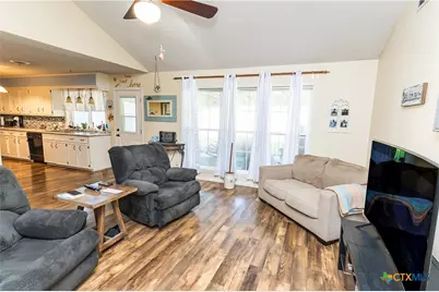501 Magdalena Drive, Victoria, TX 77904 - Photo 6