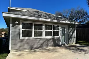 1419 Alamo St, San Marcos, TX 78666 - Photo 1