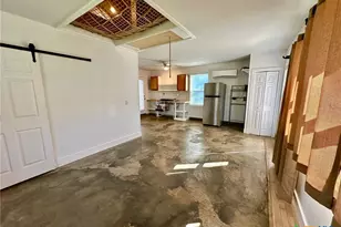 1419 Alamo St, San Marcos, TX 78666 - Photo 4