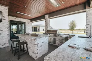 499 Dayspring, Victoria, TX 77904 - Photo 34