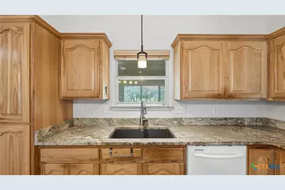 1895 Flaming Oak Drive, New Braunfels, TX 78132 - Photo 18