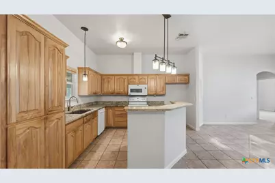 1895 Flaming Oak Drive, New Braunfels, TX 78132 - Photo 12