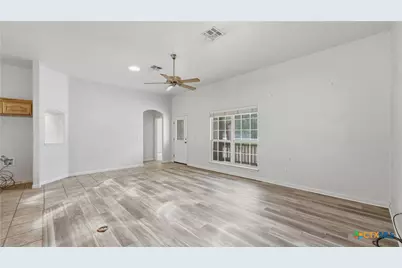 1895 Flaming Oak Drive, New Braunfels, TX 78132 - Photo 6