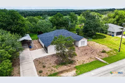 1895 Flaming Oak Drive, New Braunfels, TX 78132 - Photo 4