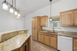 1895 Flaming Oak Dr, New Braunfels, TX 78132 - Photo 14