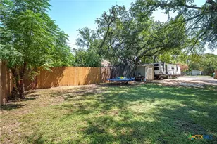 524 E 13th Ave, Belton, TX 76513 - Photo 34