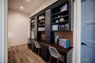 499 Dayspring Dr, Victoria, TX 77904 - Photo 18
