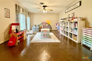 1 Circle Ln, Victoria, TX 77904 - Photo 6