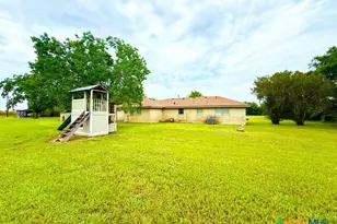 3652 FM1822, Edna, TX 77957 - Photo 38