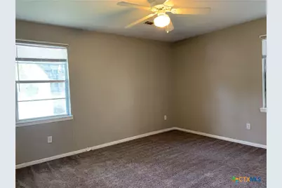914 Chalk Street, Copperas Cove, TX 76522 - Photo 10