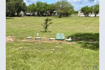 168 Weeping Willow Road, Victoria, TX 77904 - Photo 24