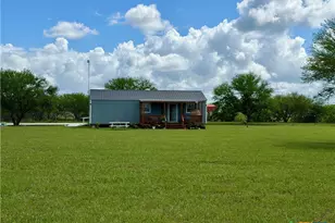 168 Weeping Willow Rd, Victoria, TX 77904 - Photo 4