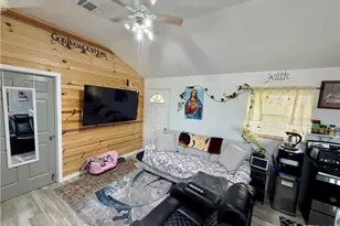 168 Weeping Willow Rd, Victoria, TX 77904 - Photo 14