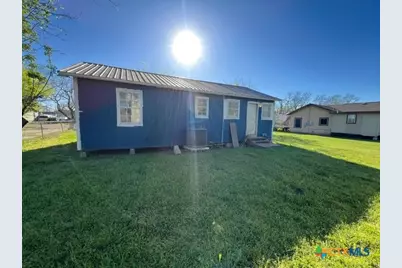 436 Illinois Street, Bloomington, TX 77951 - Photo 2